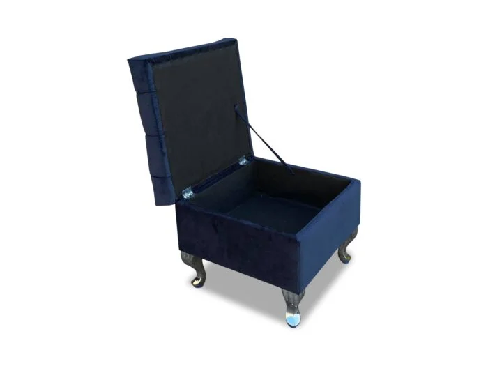 Skandynawski zestaw wypoczynkowy - fotel uszak w komplecie z podnóżkiem z przeszyciami po całości do salonu