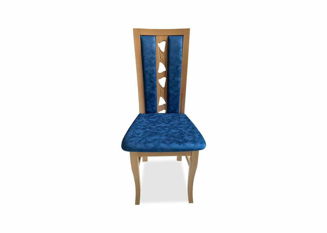 Drewniane krzesło A z tapicerowanym siedziskiem