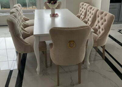 Krzesło Madame 2, pikowane, z kołatką, glamour