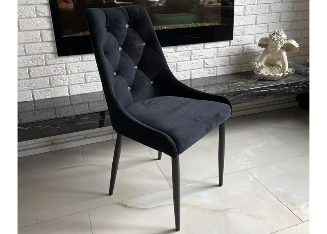 Krzesło tapicerowane Massimo Karo pikowane