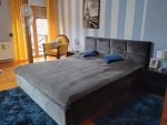 Łóżko tapicerowane Venlo: synonim luksusu i komfortu. Doskonały odpoczynek w eleganckim wnętrzu. Trwała rama, wygodne wezgłowie - oaza spokoju.