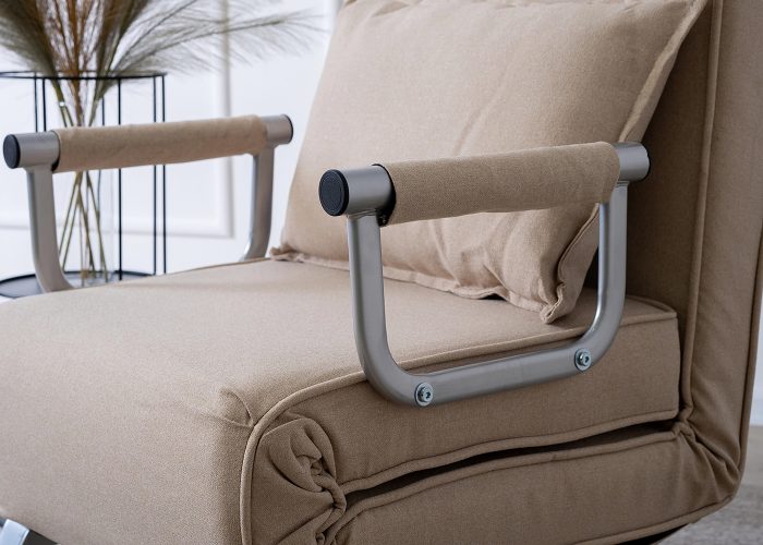 Fotel rozkładany Adilio: funkcjonalność, wygoda, designerski styl. Pięć poziomów, tapicerka, stabilność. Różnorodne kolory, elegancja. Uniwersalny design.