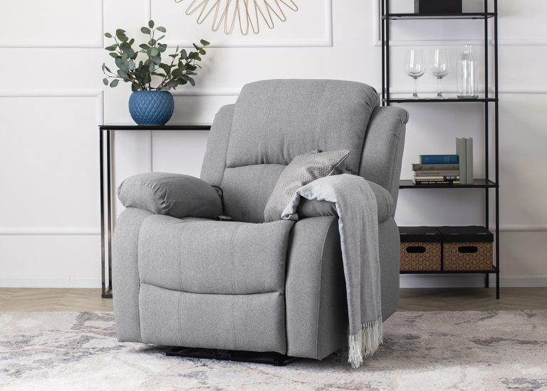 Odkryj niezrównany komfort w fotelu masującym Clara! Idealne połączenie funkcjonalności, wygody i relaksu. Ciesz się chwilą dla siebie po długim dniu pracy!