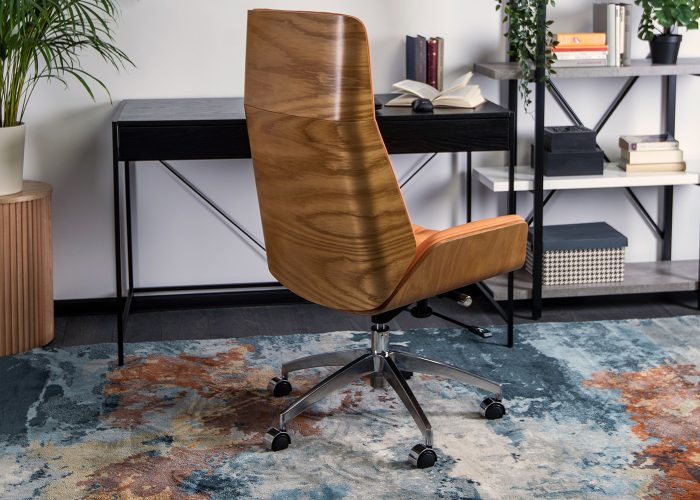 Fotel biurowy Welly - stylowy, komfortowy, intensywny kolor. Kubełkowe siedzisko, funkcja kołyski, sklejka gięta, ekologiczna skóra. Stabilna konstrukcja.