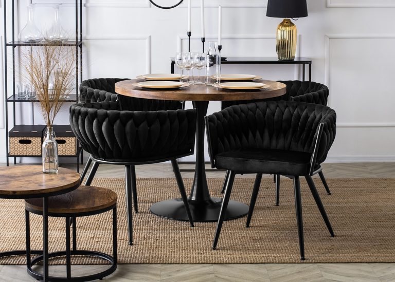 Krzesło Villum 4: luksus, funkcjonalność, elegancja. Design, welurowe siedzisko, solidna metalowa podstawa. Estetyczna ozdoba, wyjątkowy komfort.