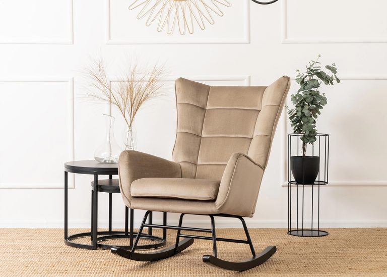 Fotel wypoczynkowy Giani: funkcjonalność, elegancja, wygoda. Miękka welurowa tkanina, różnorodność kolorów, solidna konstrukcja. Oaza spokoju w Twoim domu.