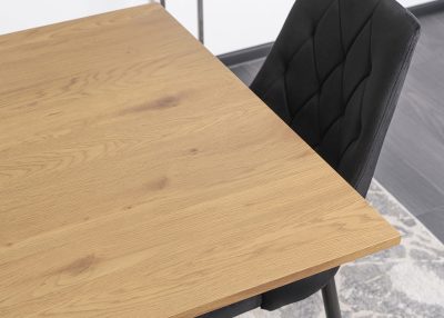 Stół rozkładany Argus: funkcjonalność, elegancja, trwałość. Solidne stalowe nogi, możliwość rozszerzenia o 60 cm. Luxus dla Twojego domu.
